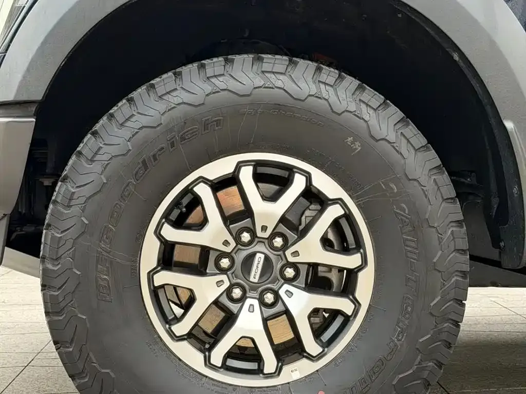 Ford F-150 Raptor — фото 5