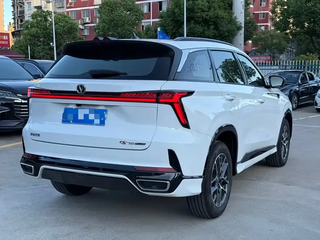 Changan CS75PLUS — фото 4