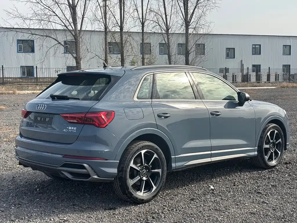 Audi Q3 — фото 9