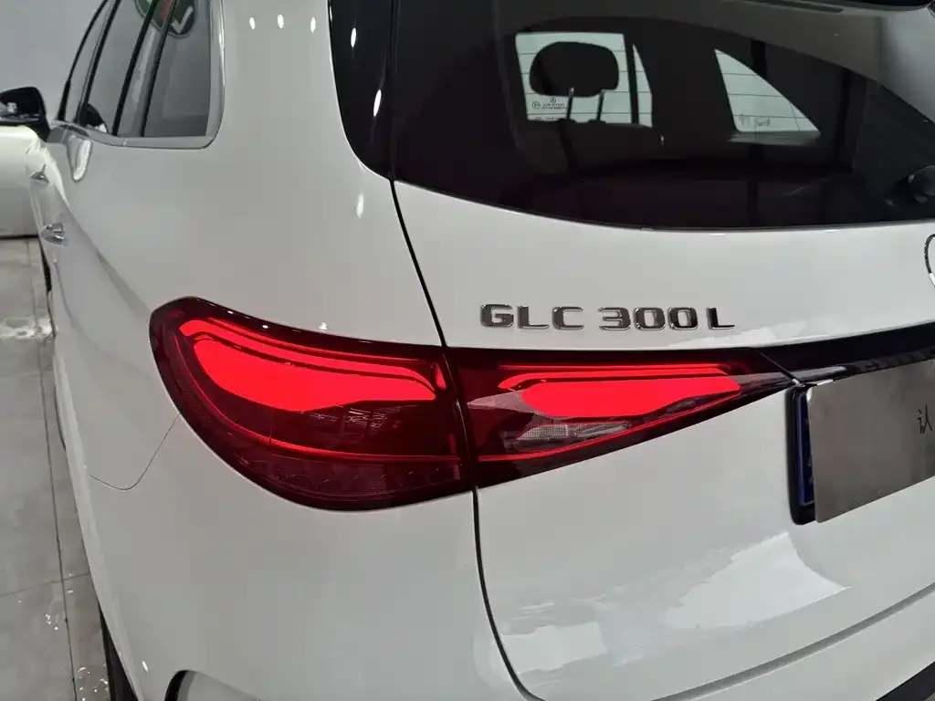 Mercedes-Benz GLC — фото 10