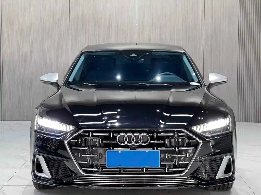 Audi A7L — фото 2