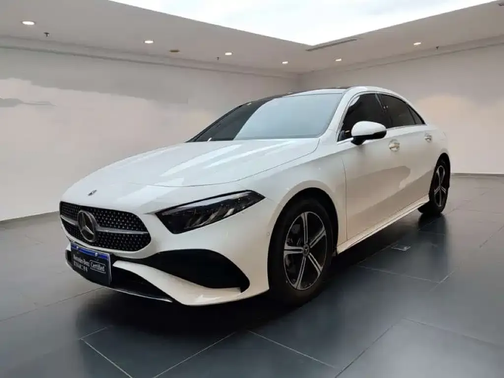 Mercedes-Benz A-Class — фото 1