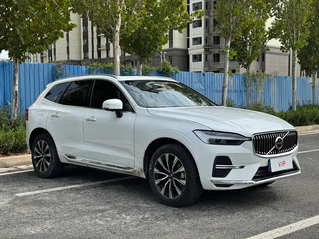 Volvo XC60 — фото 2