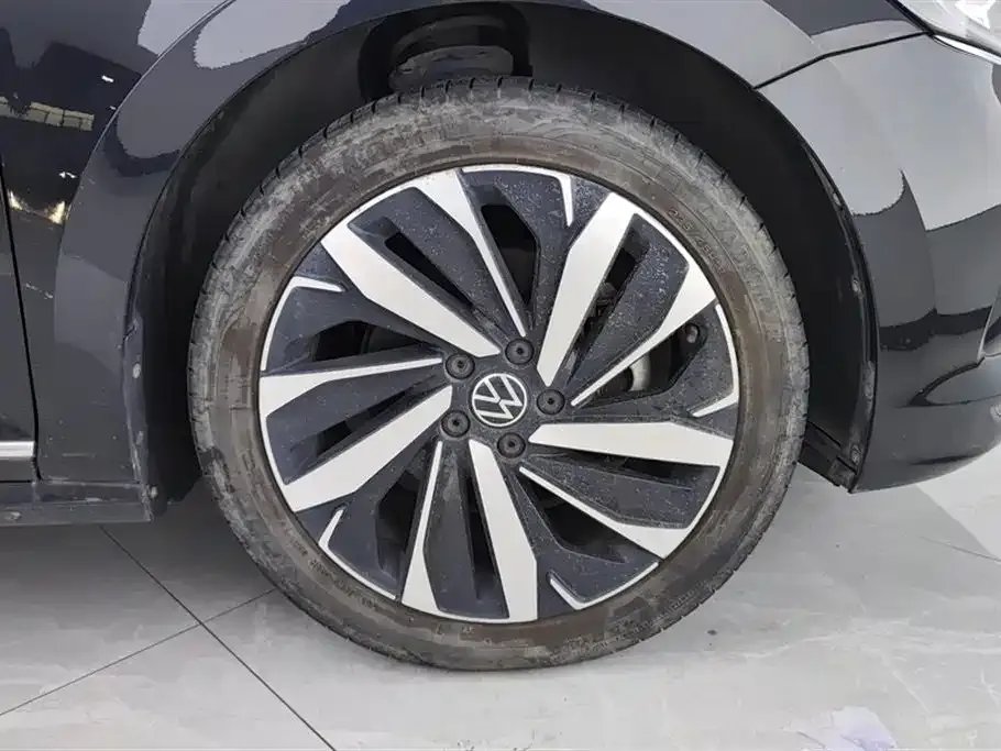 Volkswagen Passat — фото 6