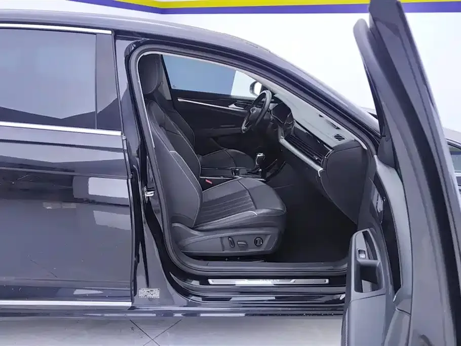 Volkswagen Passat — фото 8