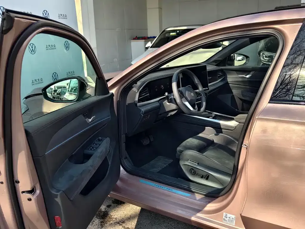 Volkswagen Passat — фото 7