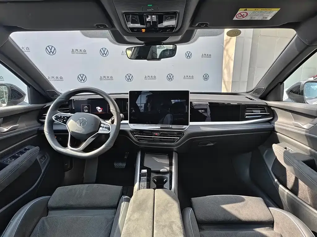 Volkswagen Passat — фото 8