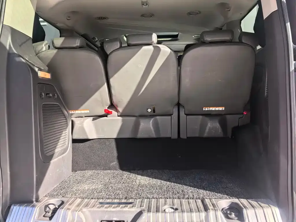Ford Tourneo — фото 10
