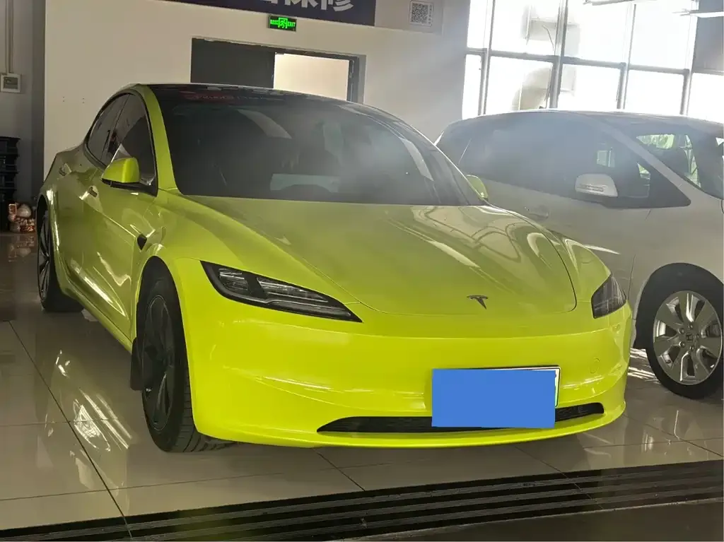 Tesla Model 3 — фото 3