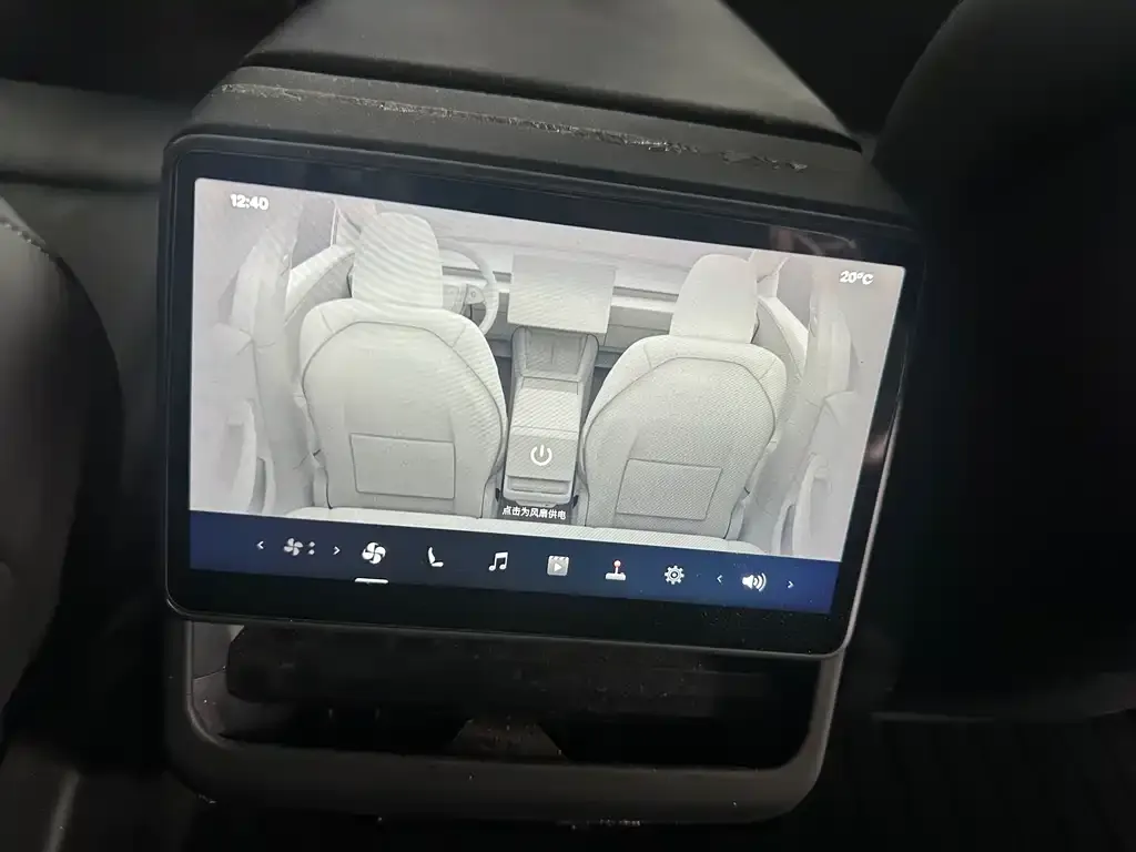 Tesla Model 3 — фото 4