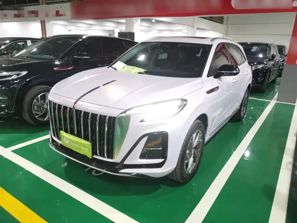 Hongqi HS3 PHEV — фото 1