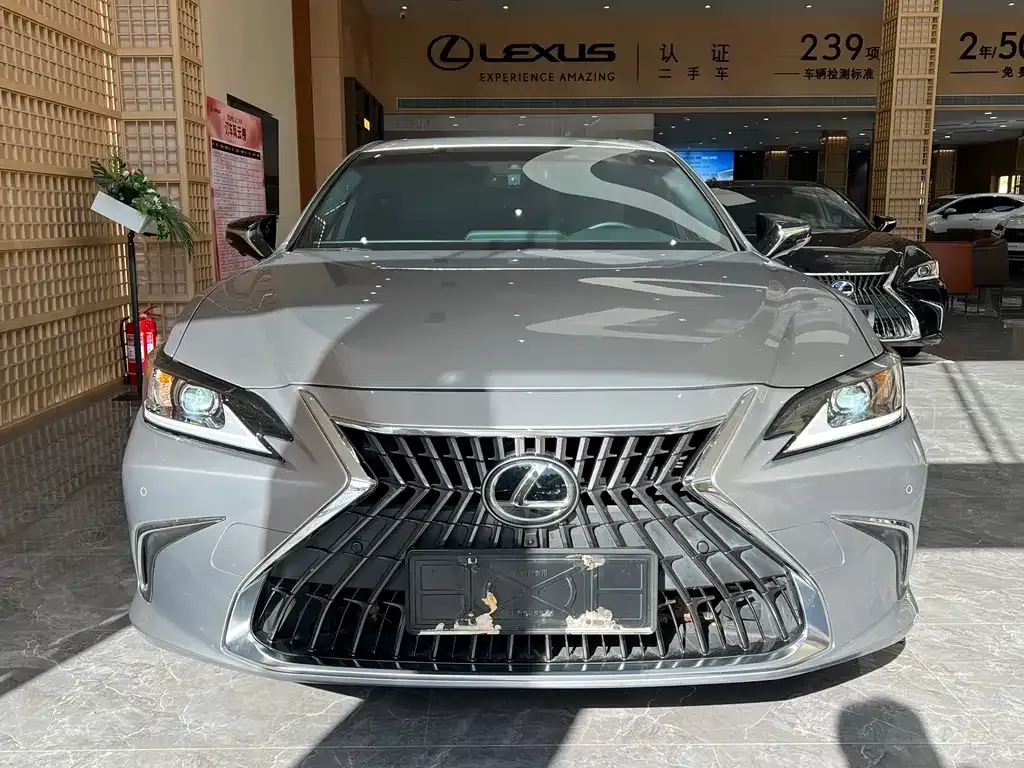 Lexus ES — фото 2