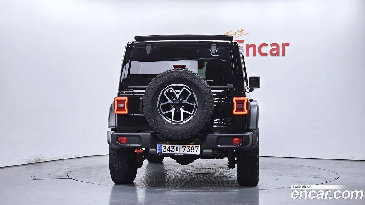 Jeep Wrangler — фото 4