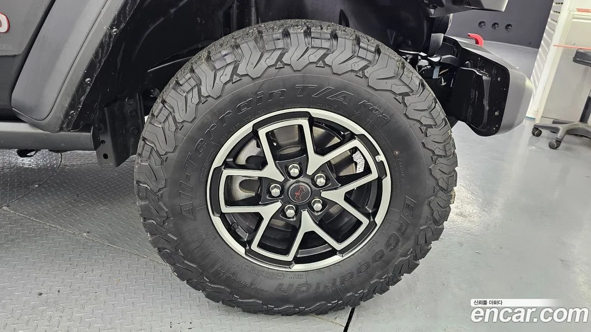 Jeep Wrangler — фото 5