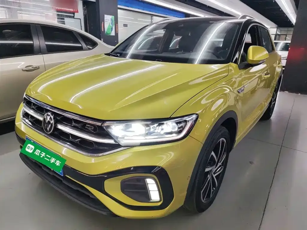 Volkswagen T-Roc — фото 1