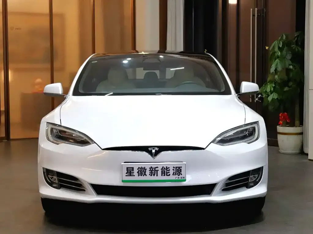 Tesla Model S — фото 3