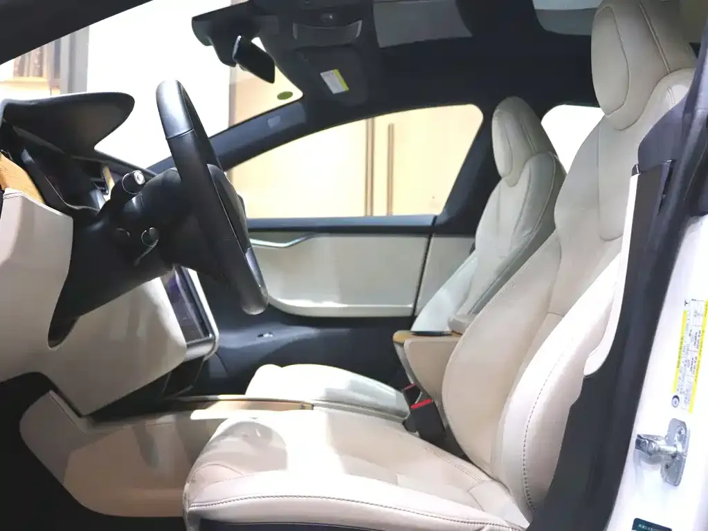 Tesla Model S — фото 8