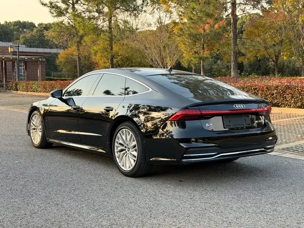 Audi A7 — фото 10