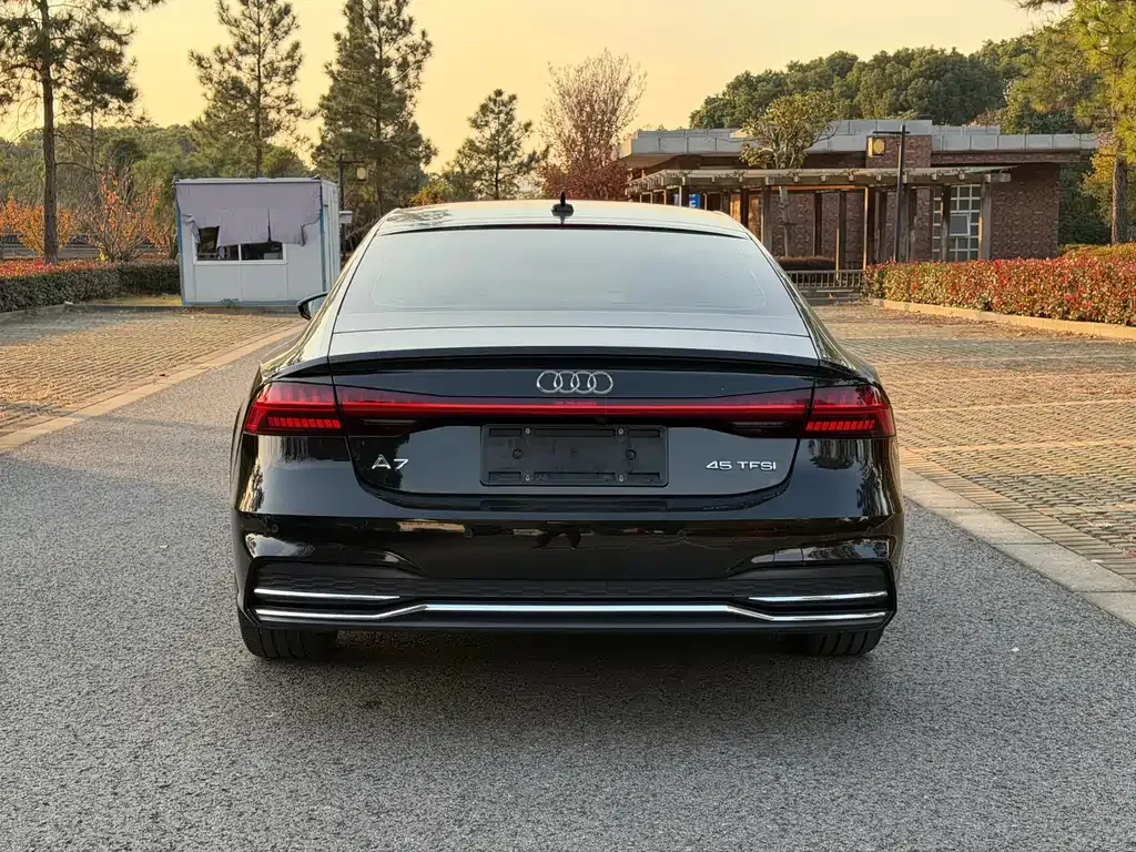 Audi A7 — фото 9