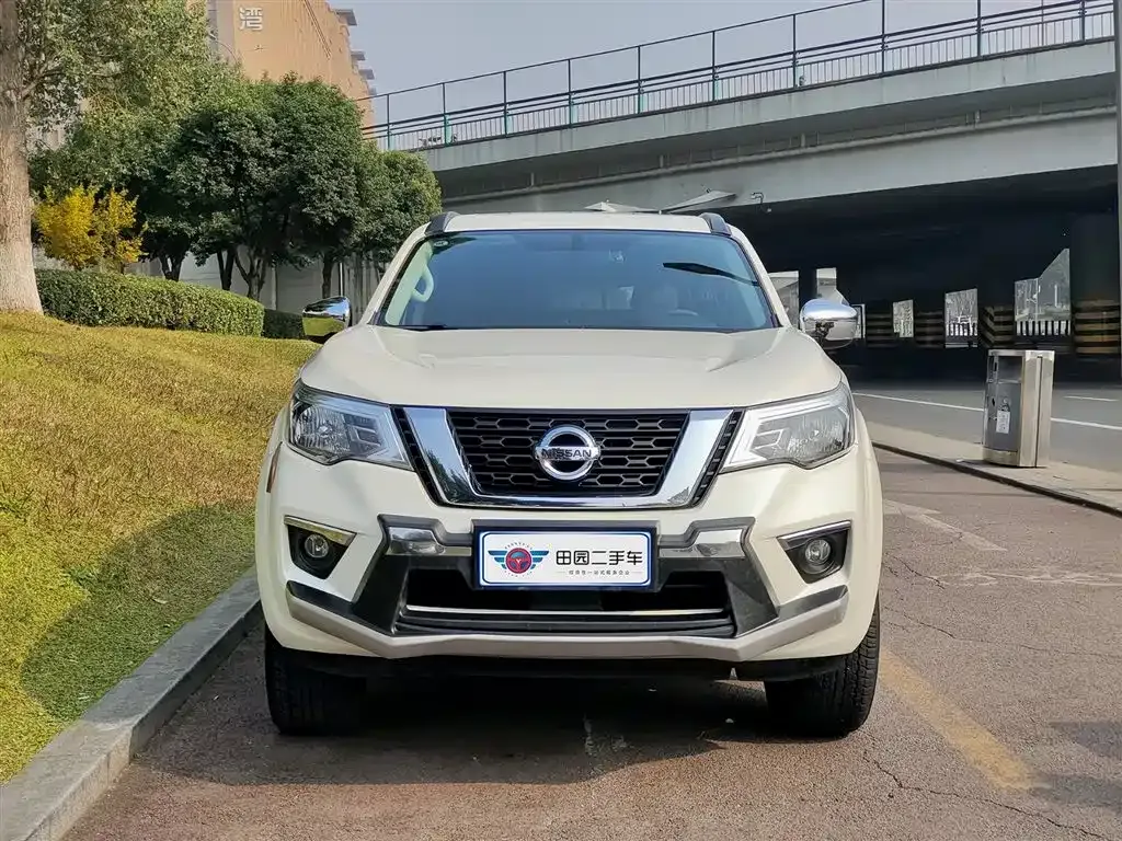 Nissan Terra — фото 2