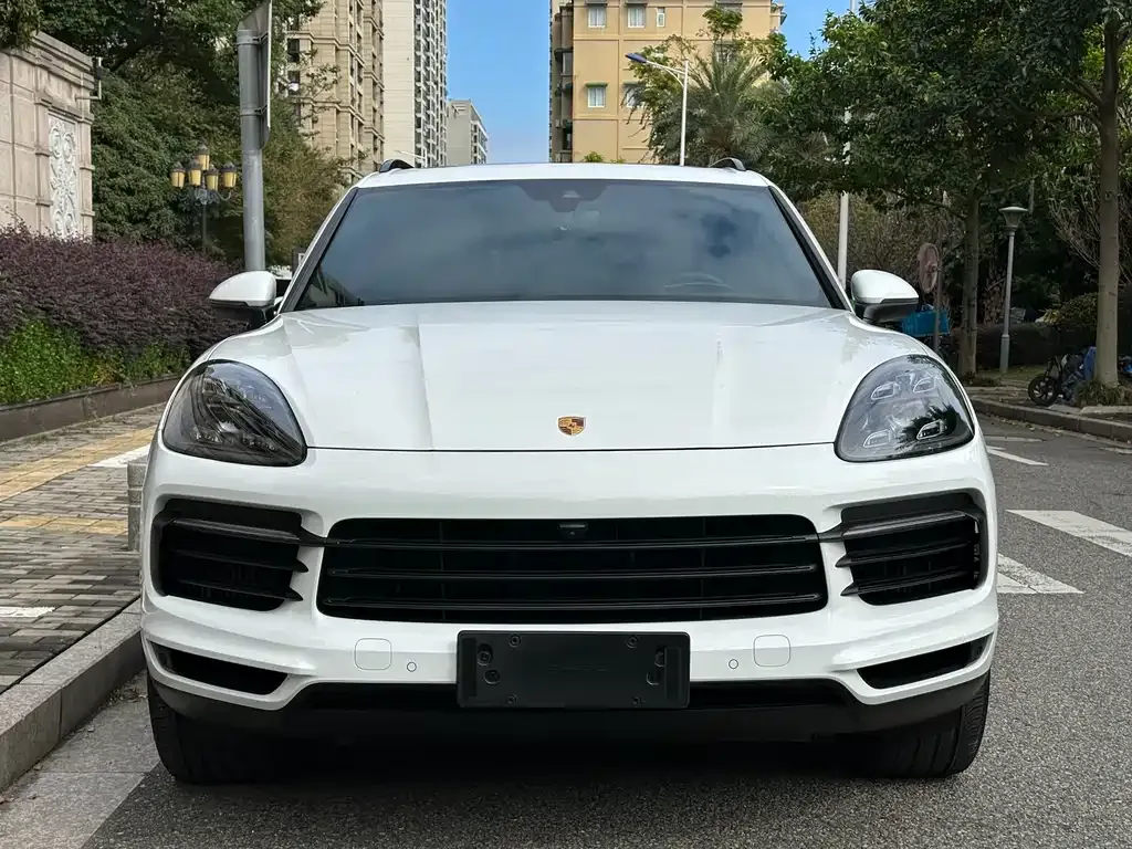 Porsche Cayenne — фото 2