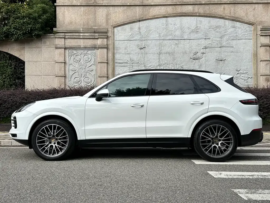 Porsche Cayenne — фото 3