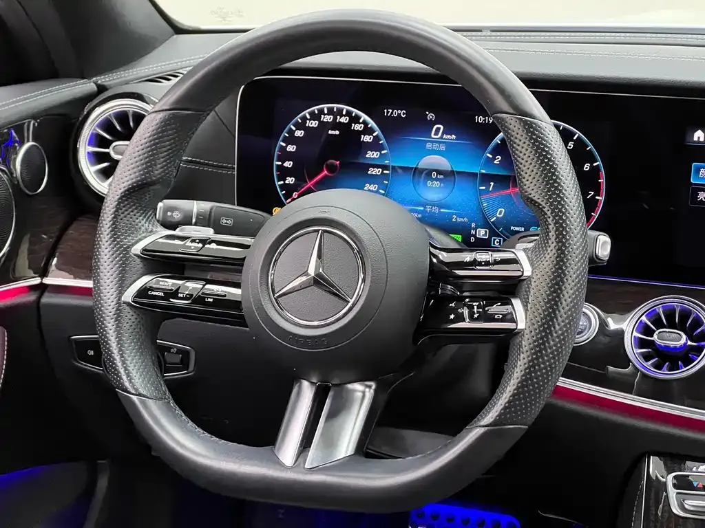 Mercedes-Benz E-Class (Import) — фото 10
