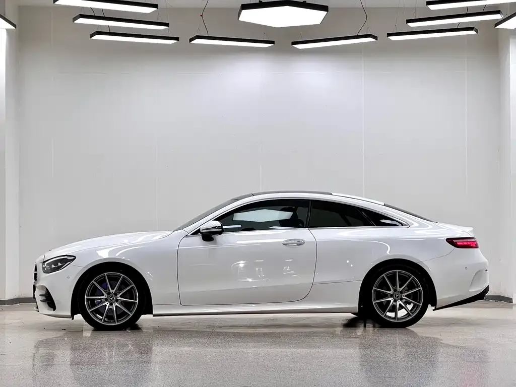 Mercedes-Benz E-Class (Import) — фото 4