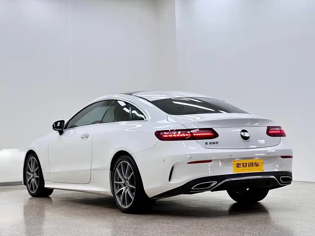 Mercedes-Benz E-Class (Import) — фото 7