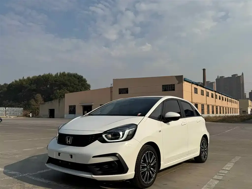 Honda Fit — фото 1