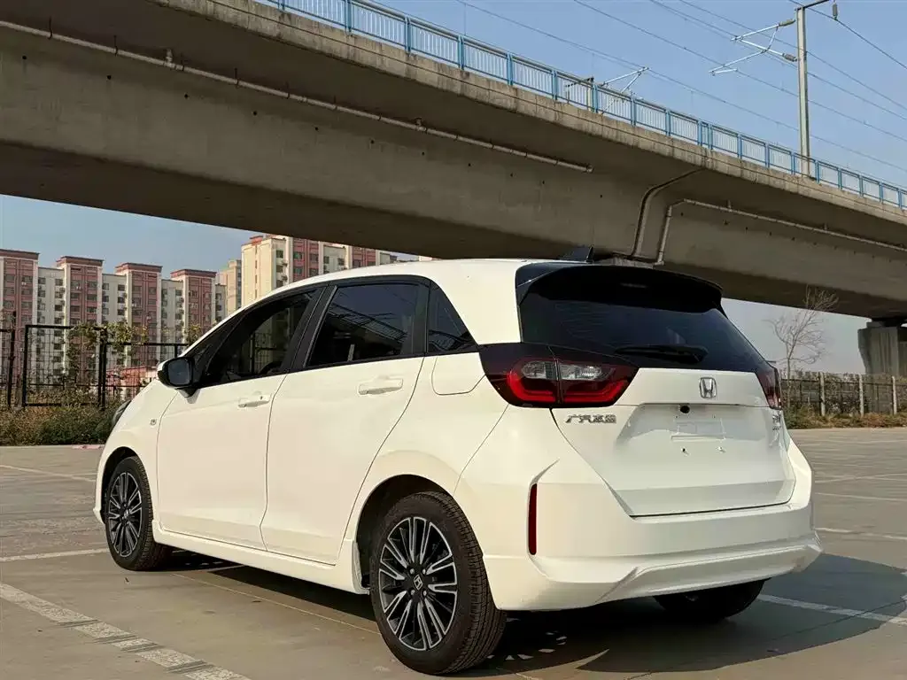 Honda Fit — фото 3