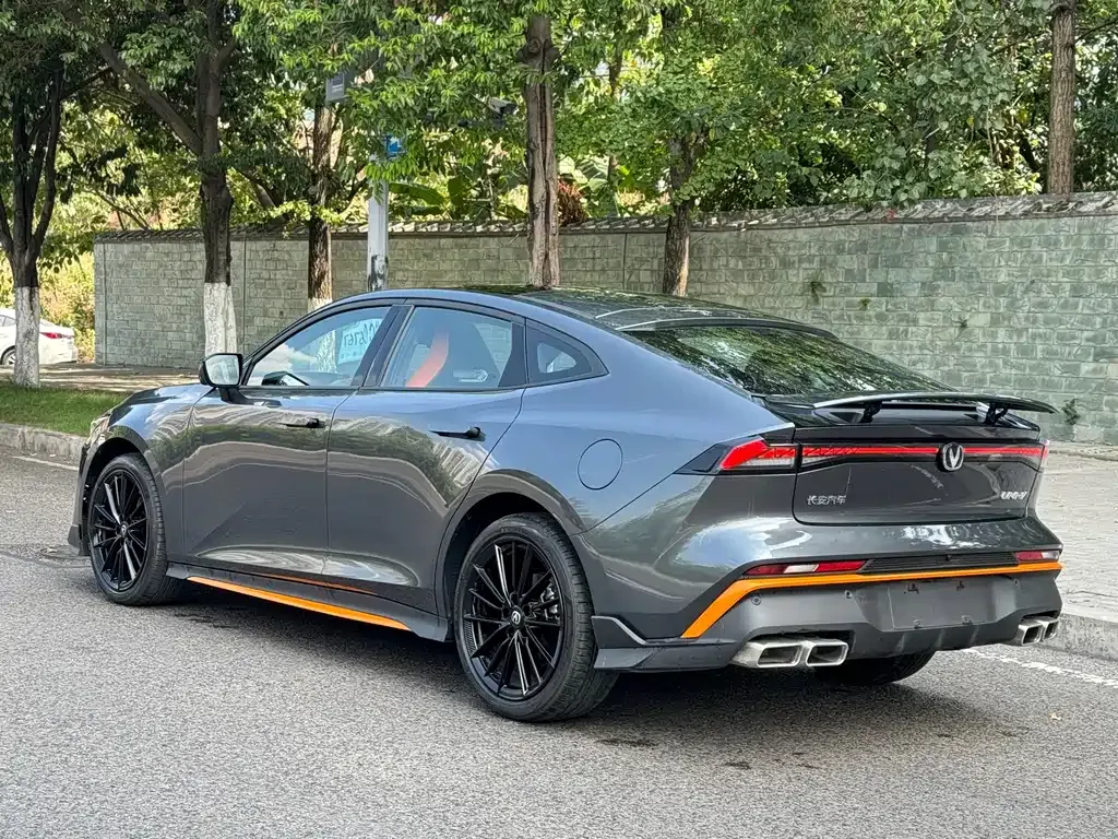 Changan UNI-V — фото 2