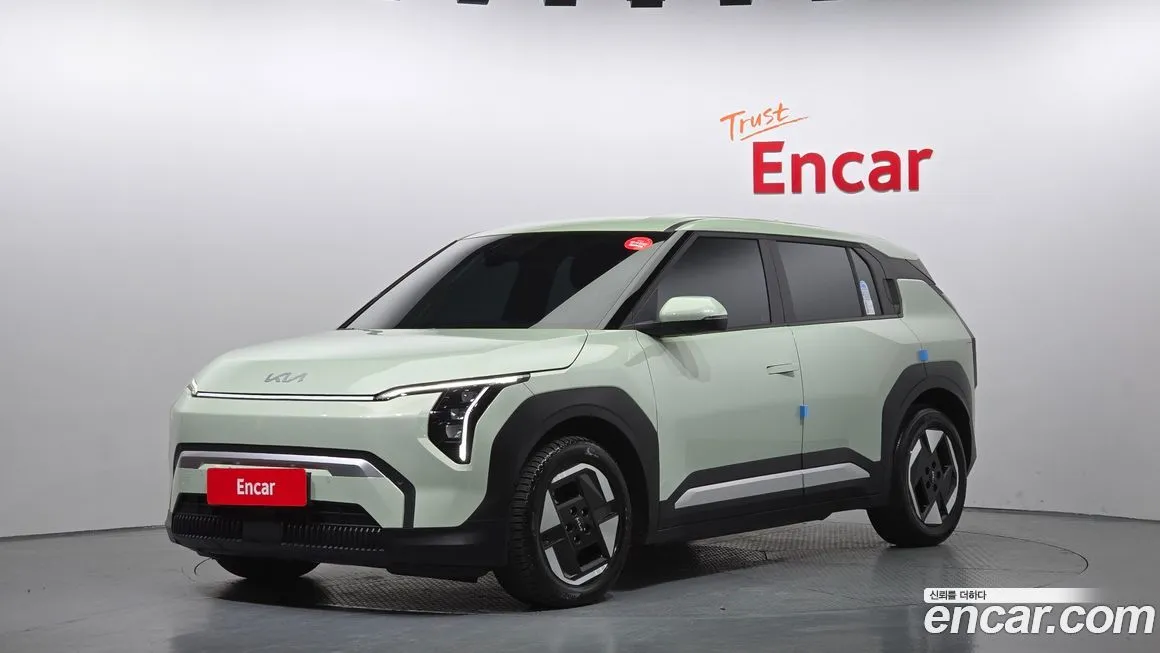 Kia EV3 — фото 1
