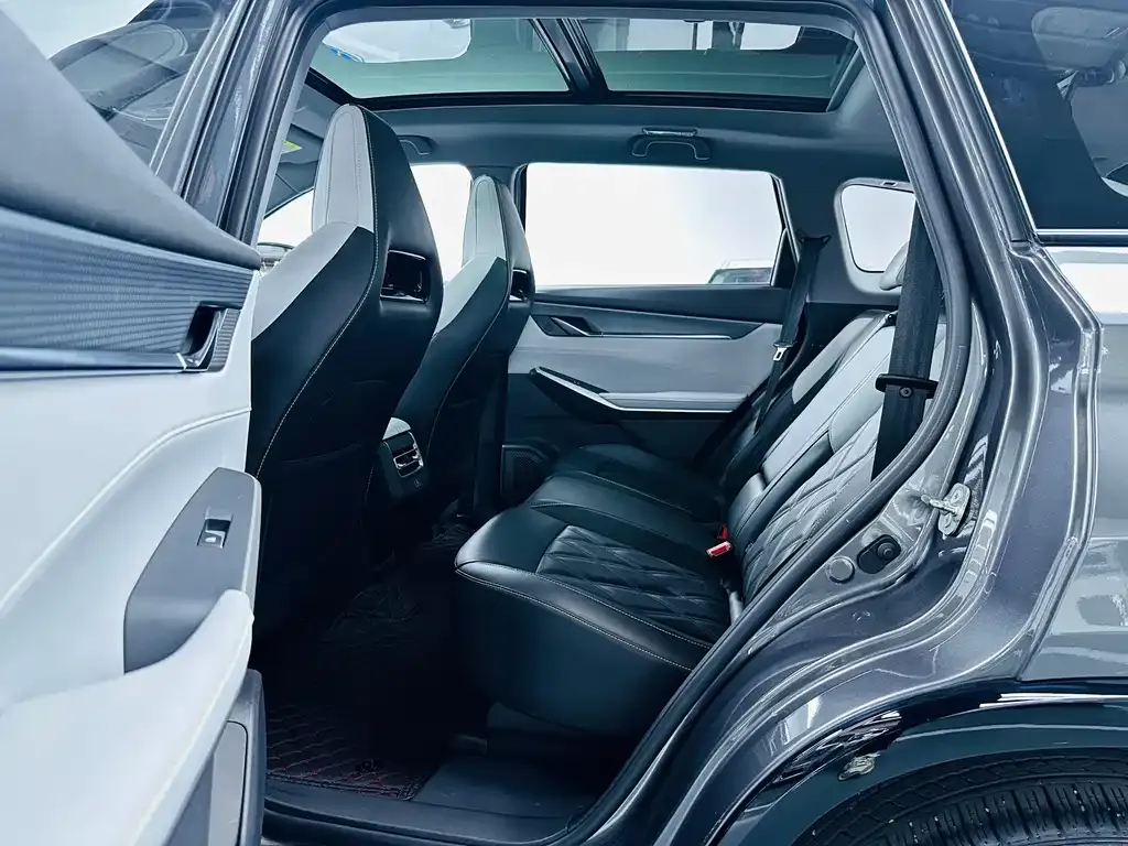 Changan CS75PLUS — фото 9