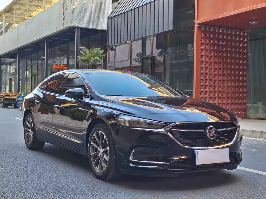 Buick LaCrosse — фото 2