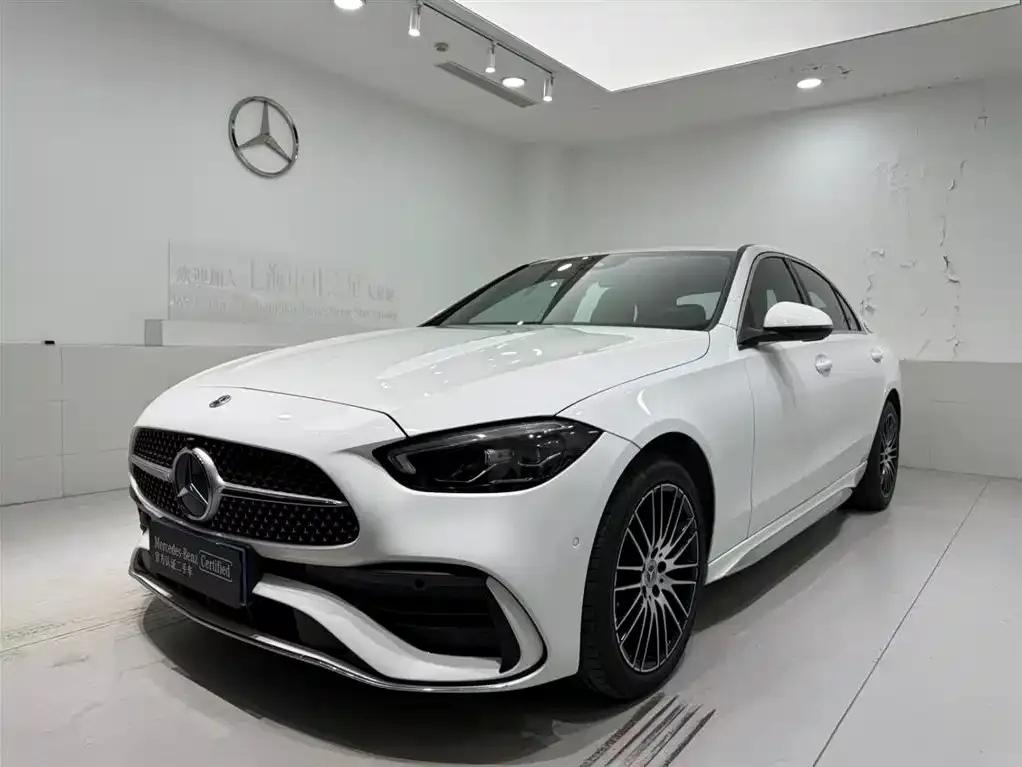 Mercedes-Benz C-Class — фото 1
