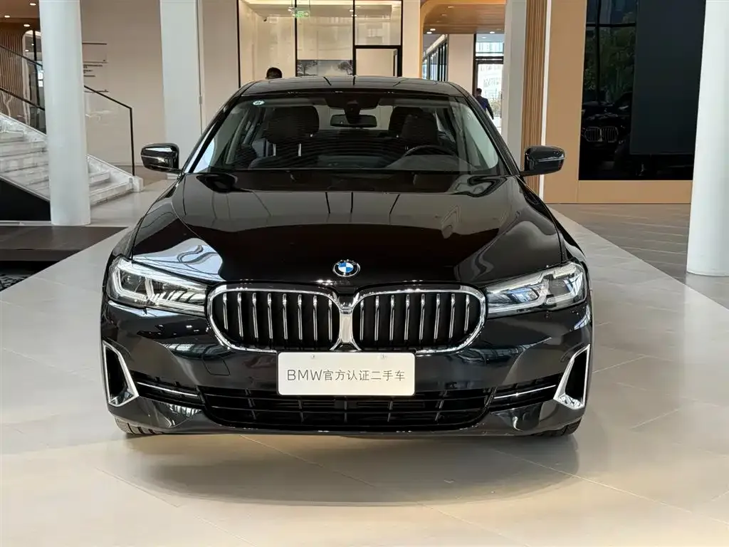 BMW 5 Series — фото 4