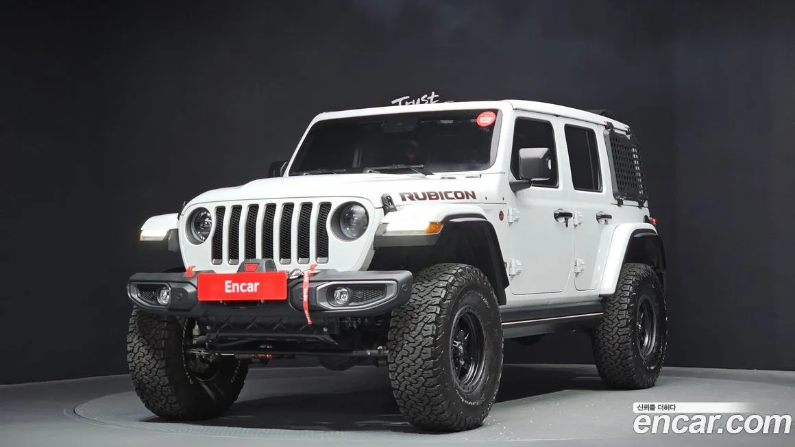 Jeep Wrangler — фото 1