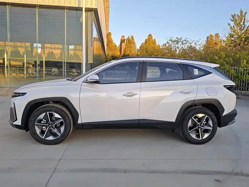 Hyundai Tucson — фото 5