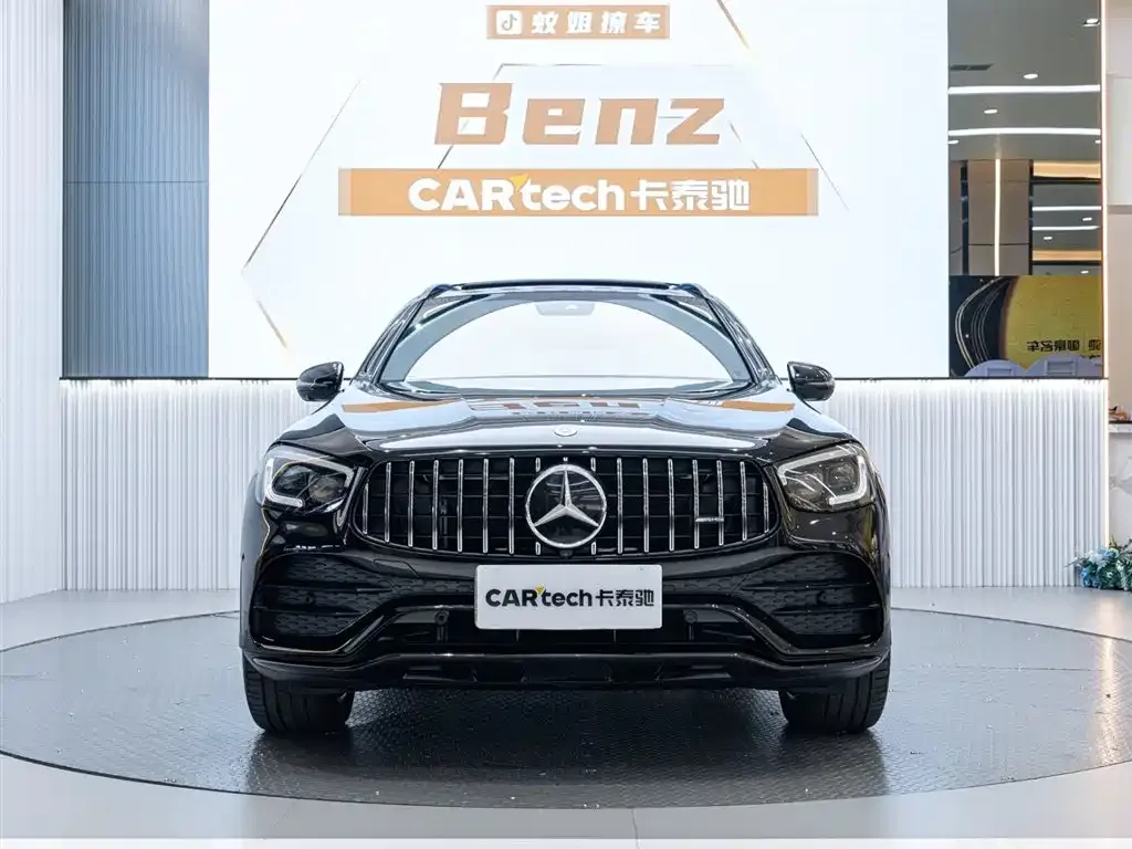 Mercedes-Benz GLC AMG — фото 1