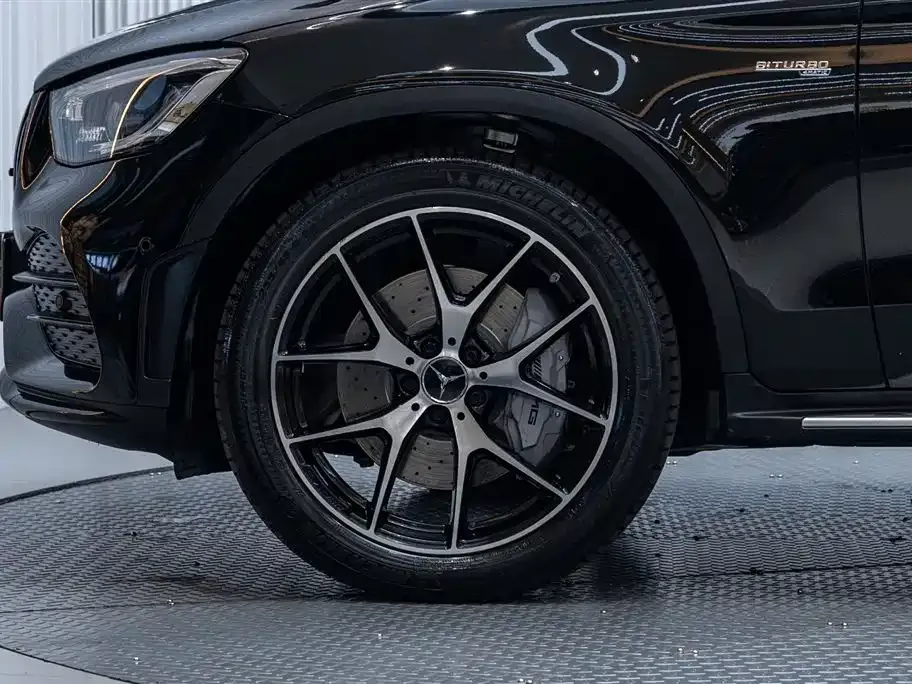 Mercedes-Benz GLC AMG — фото 8