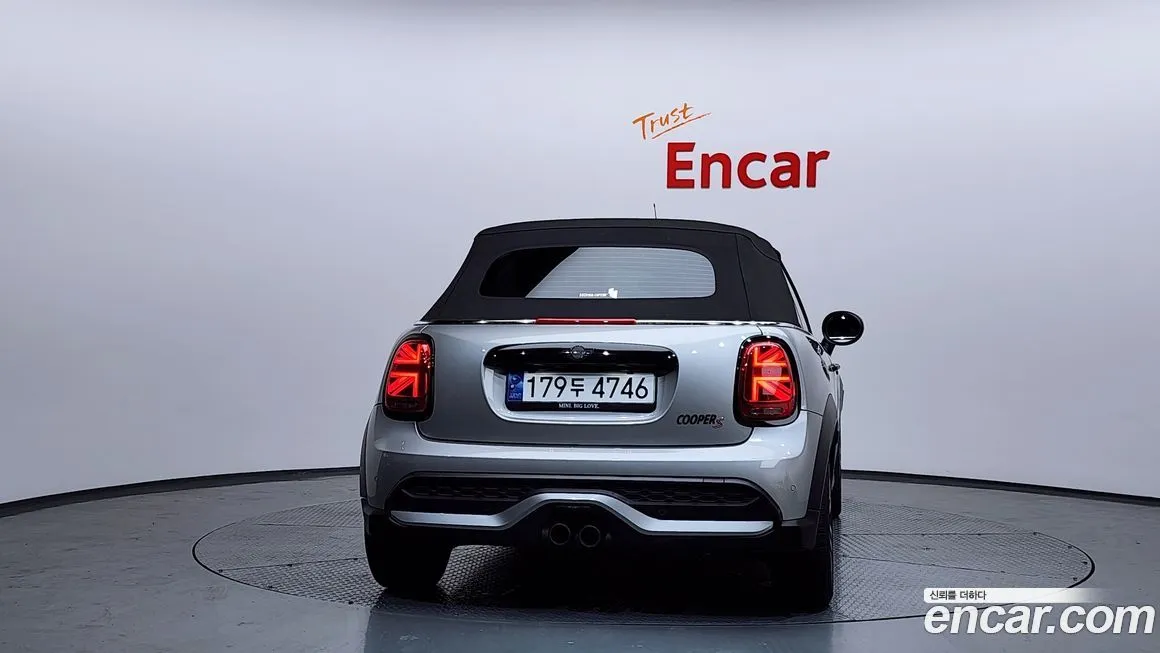 Mini Cooper Convertible — фото 4