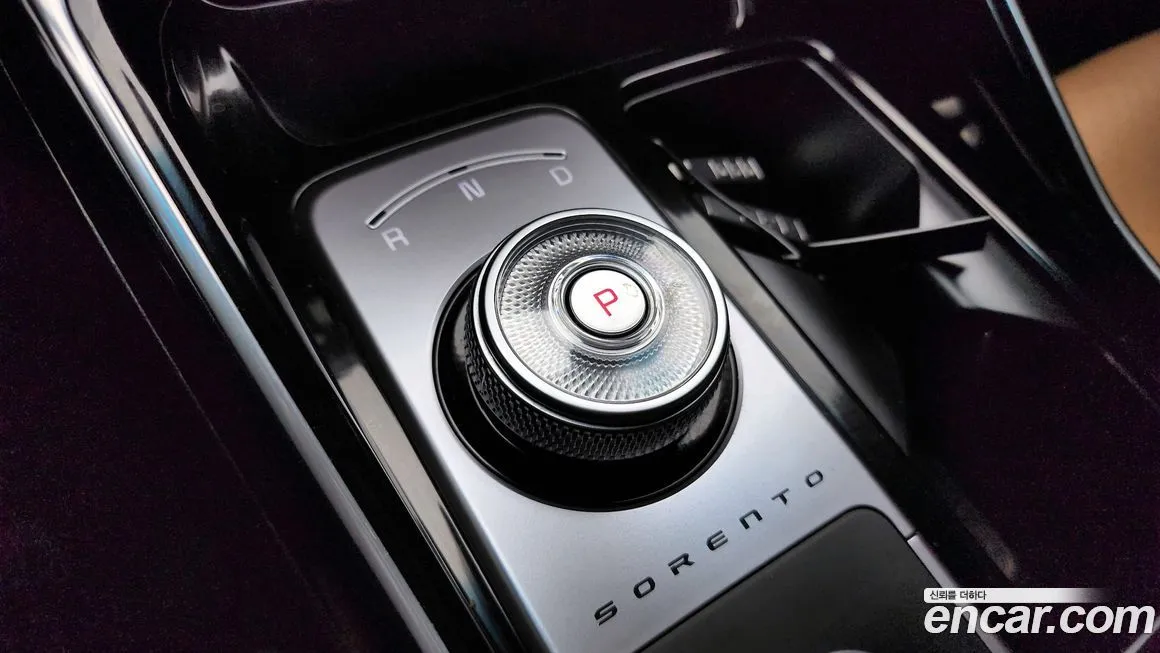 Kia Sorento — фото 9