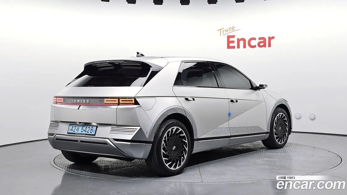 Hyundai Ioniq5 — фото 2