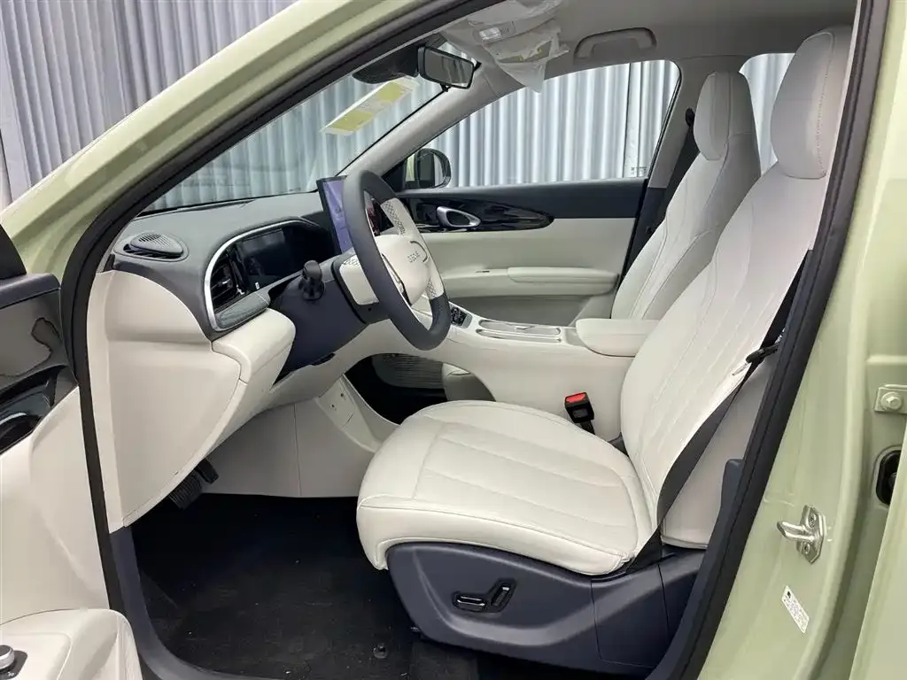 Geely Starburst — фото 7
