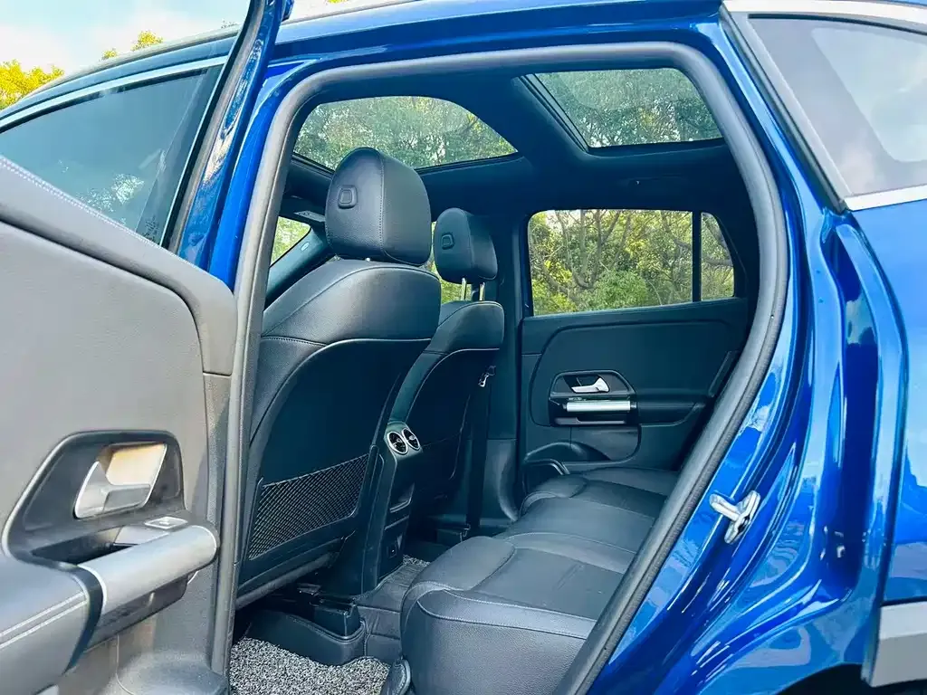 Mercedes-Benz GLA — фото 5