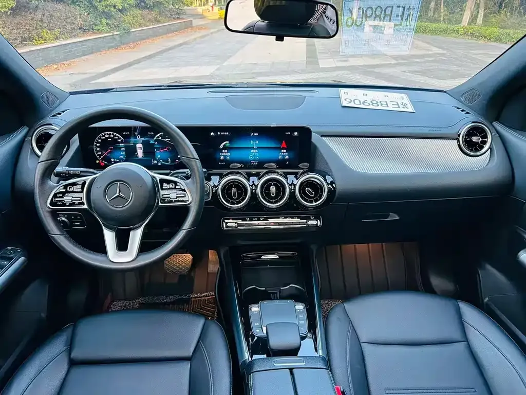 Mercedes-Benz GLA — фото 6