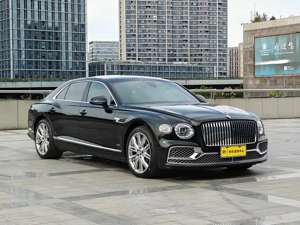 Bentley Flying Spur — фото 2