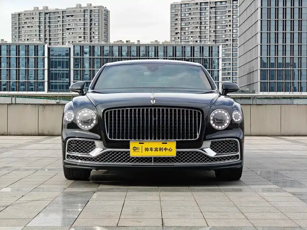 Bentley Flying Spur — фото 5