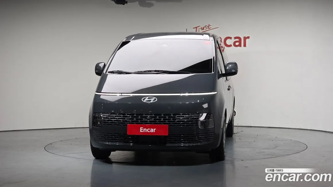 Hyundai Staria — фото 3